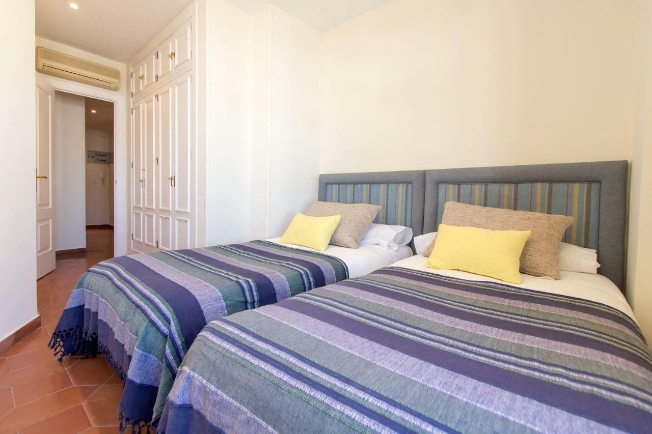 Flamencos Apartamento Con Garage 5 Pax เซบีญา ภายนอก รูปภาพ